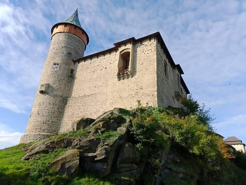 Na Kunětické hoře nadále probíhá projekt IROP ITI Kunětická hora - Divadlo na hradě i v podhradí Na Kunětické hoře nadále probíhá projekt IROP ITI Kunětická hora - Divadlo na hradě i v podhradí